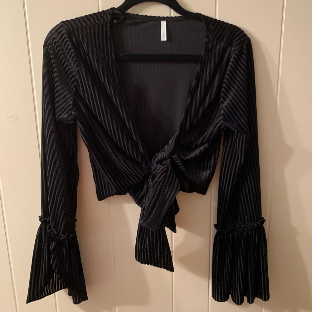 Black crop top